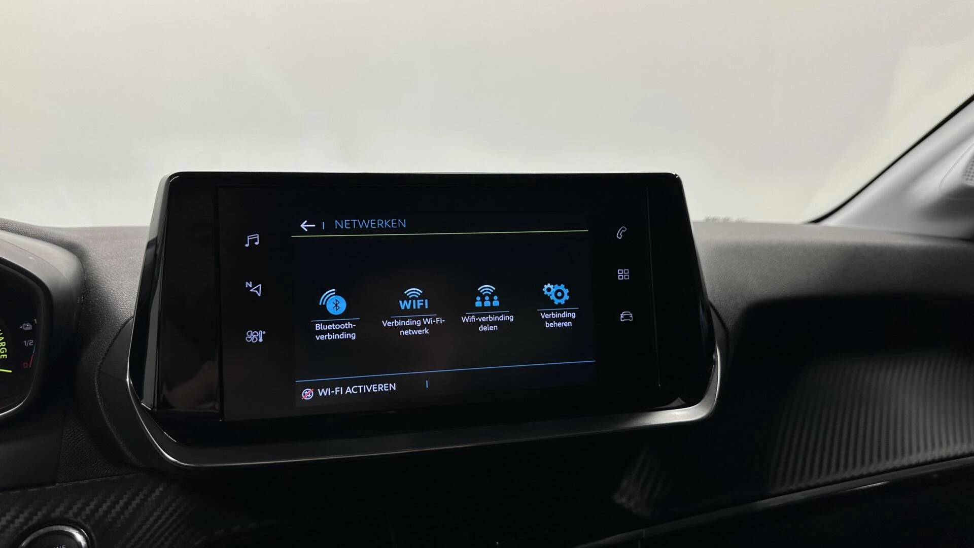 Hoofdafbeelding Peugeot e-208