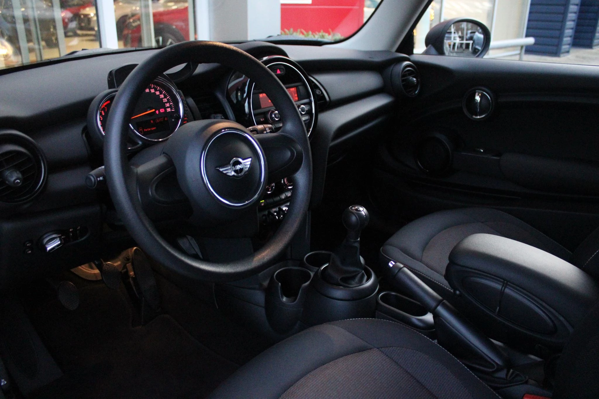 Hoofdafbeelding MINI One