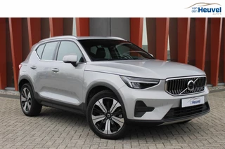 Volvo XC40 T4 Recharge Core Bright | Parkeercamera | Keyless | 19 Inch | Silver skidplates voor en achter