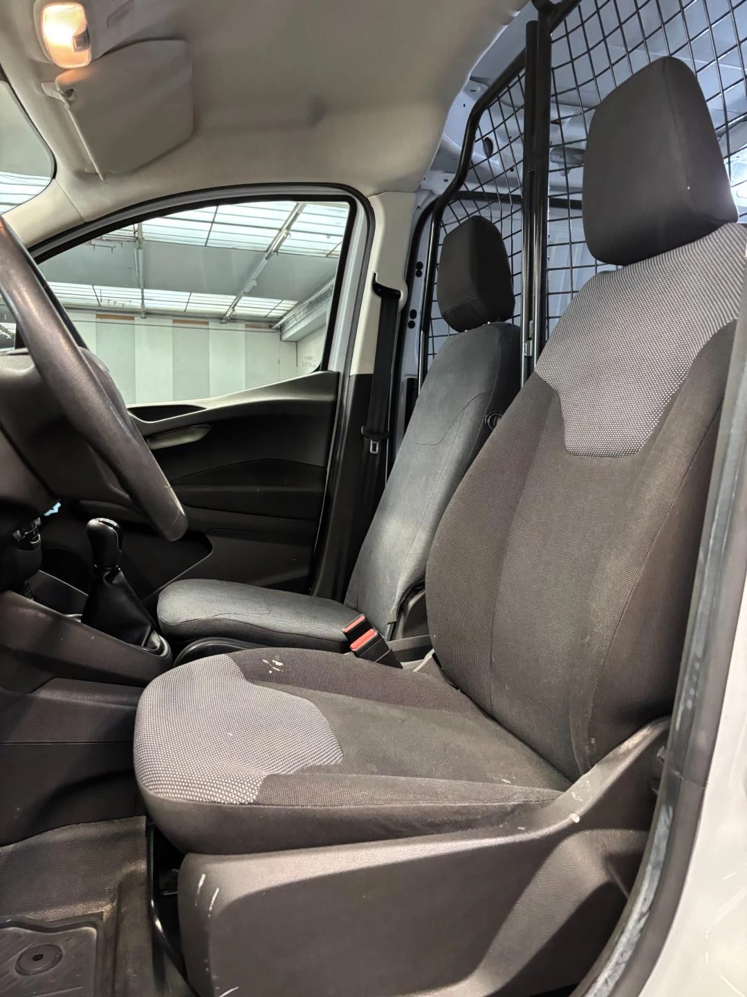 Hoofdafbeelding Ford Transit Courier