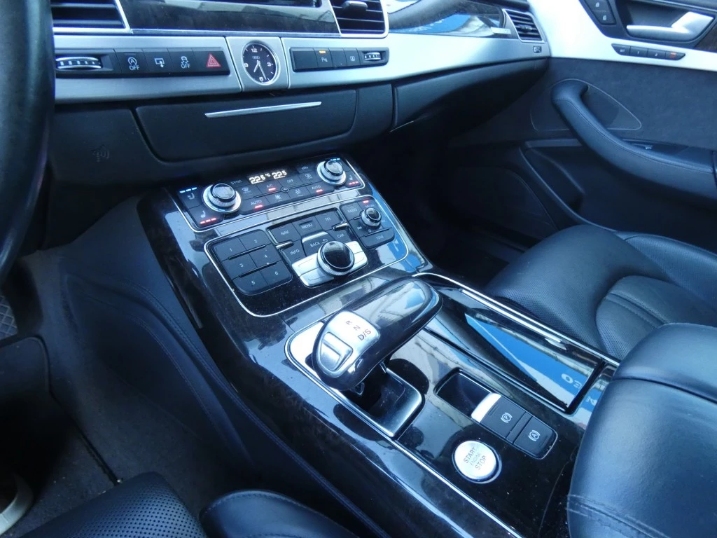 Hoofdafbeelding Audi A8