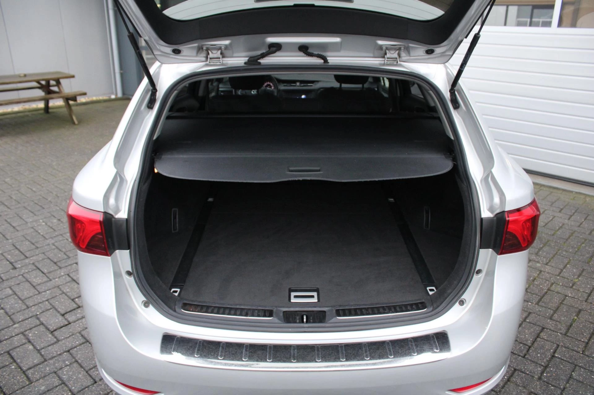 Hoofdafbeelding Toyota Avensis