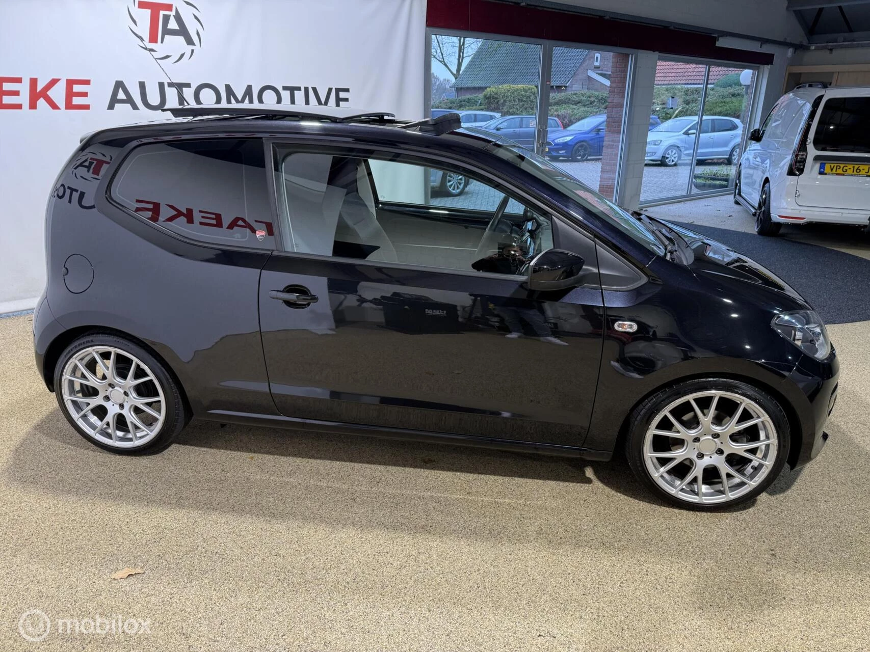 Hoofdafbeelding Volkswagen up!