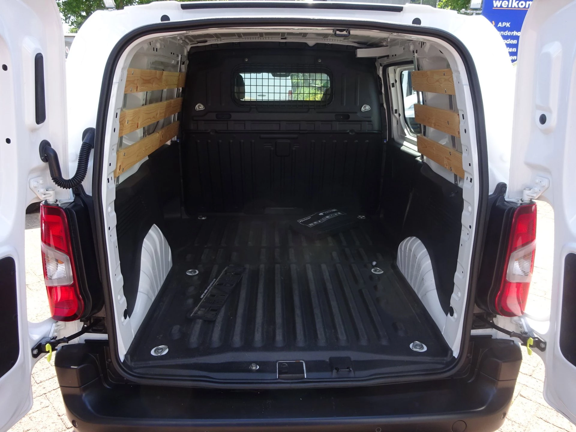 Hoofdafbeelding Peugeot Partner