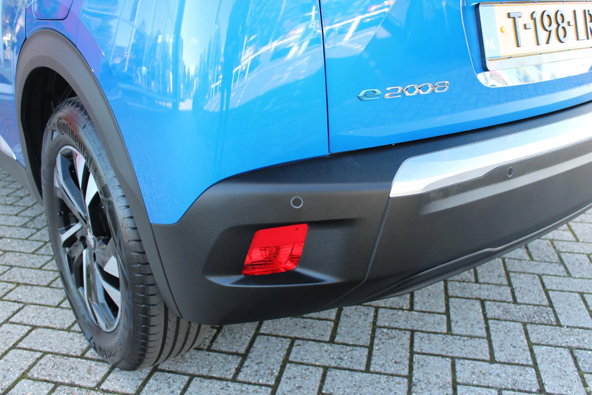 Hoofdafbeelding Peugeot e-2008