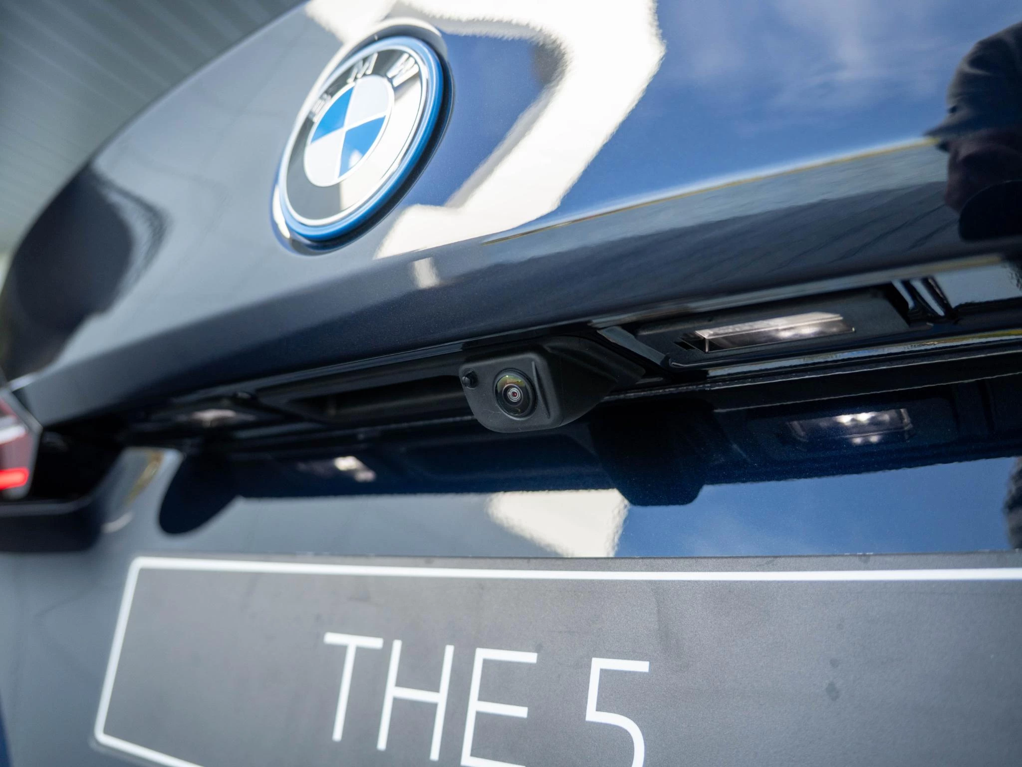 Hoofdafbeelding BMW i5