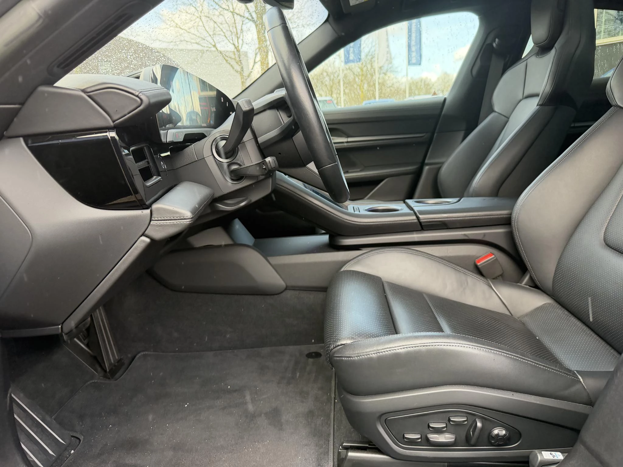 Hoofdafbeelding Porsche Taycan