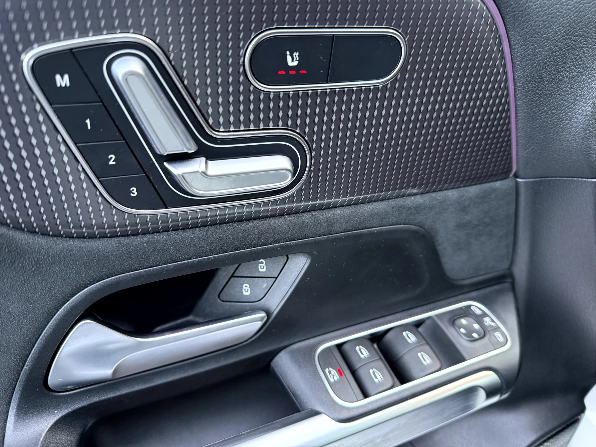 Hoofdafbeelding Mercedes-Benz EQB