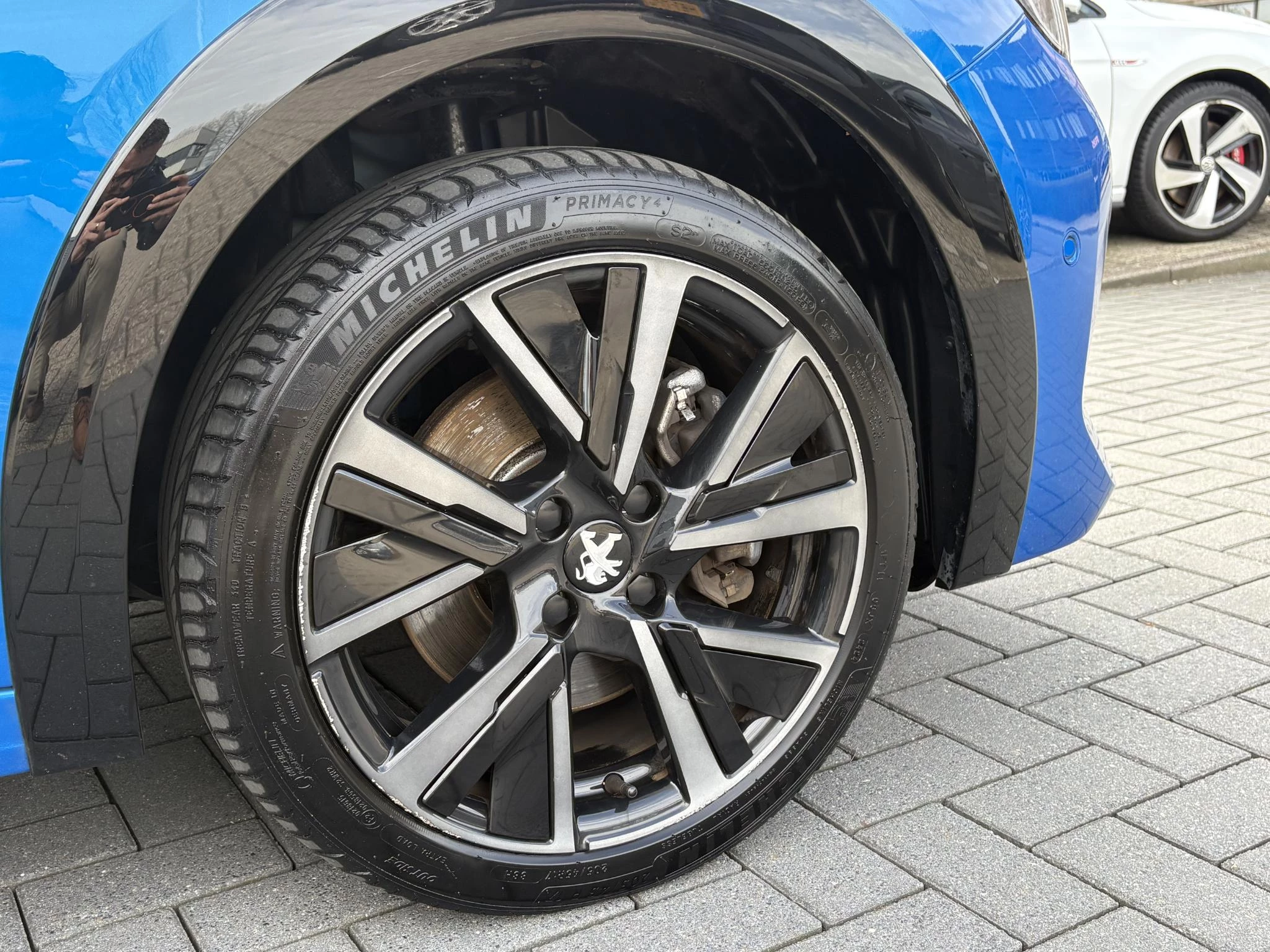 Hoofdafbeelding Peugeot e-208