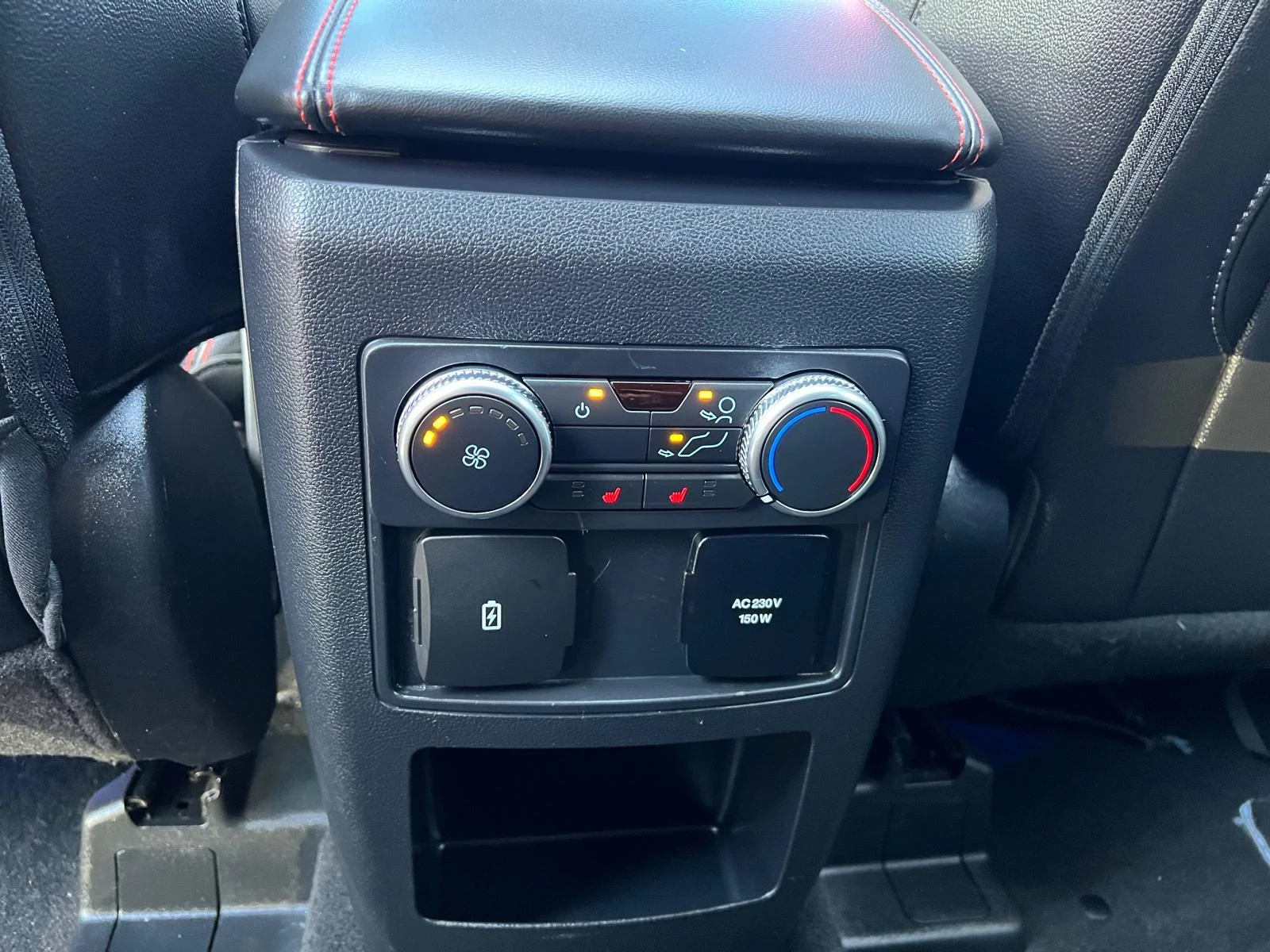 Hoofdafbeelding Ford Explorer