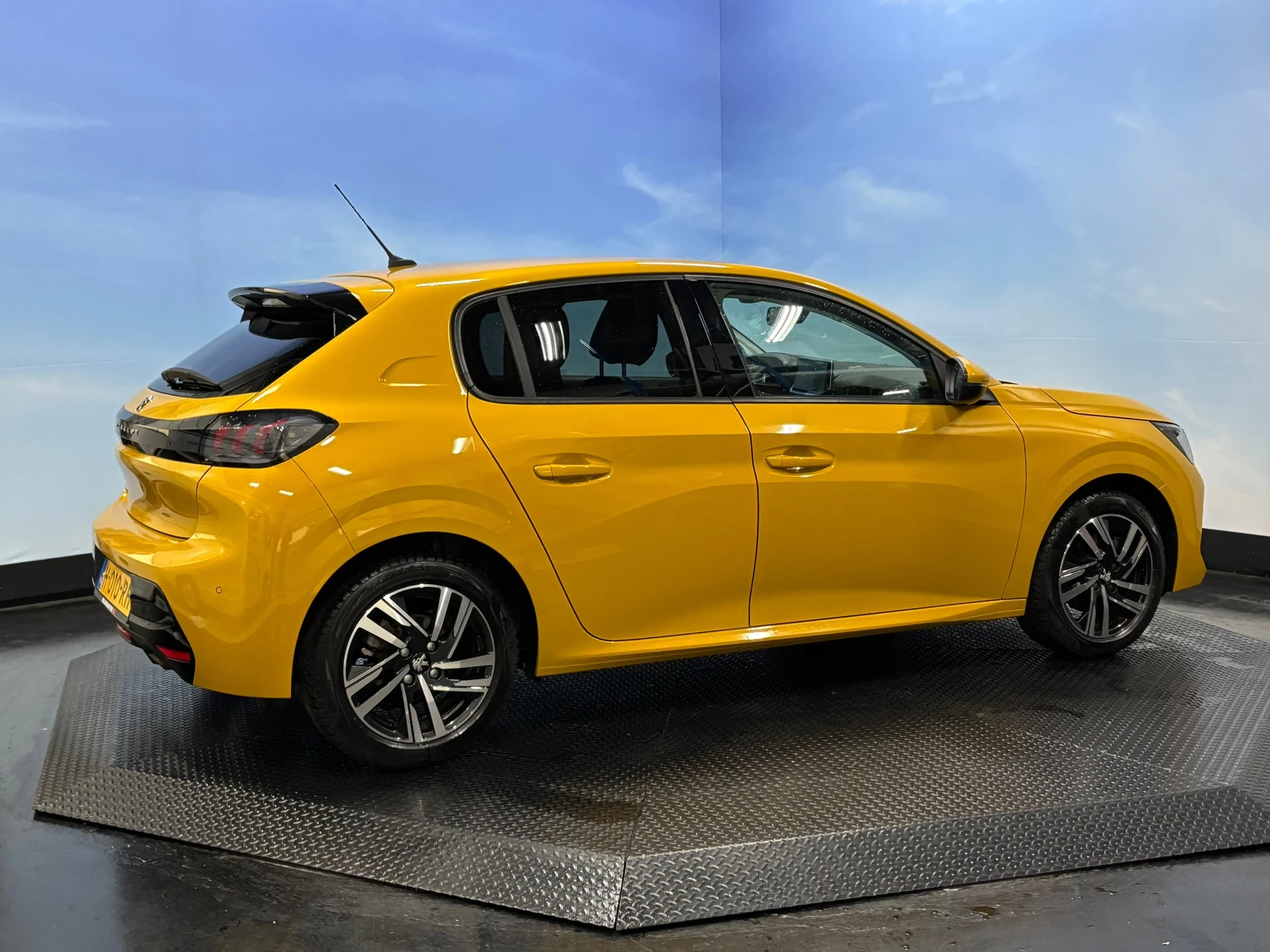 Hoofdafbeelding Peugeot 208