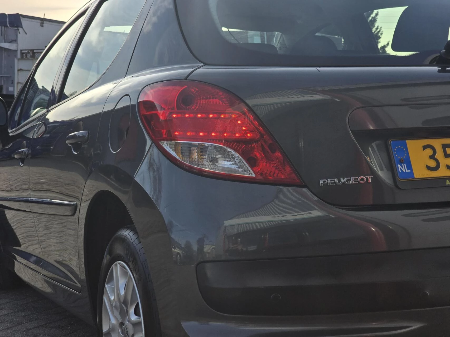 Hoofdafbeelding Peugeot 207