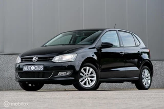 Volkswagen Polo 1.2-12V Style | APK 2028 | Stoelverwarming | PDC | Cruisecontrol | Lederen stuurwiel | AUX | 5 deurs | Mistlampen |
