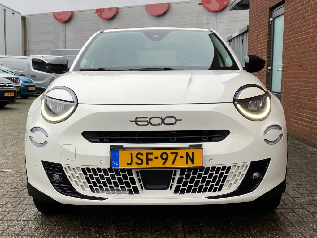 Hoofdafbeelding Fiat 600