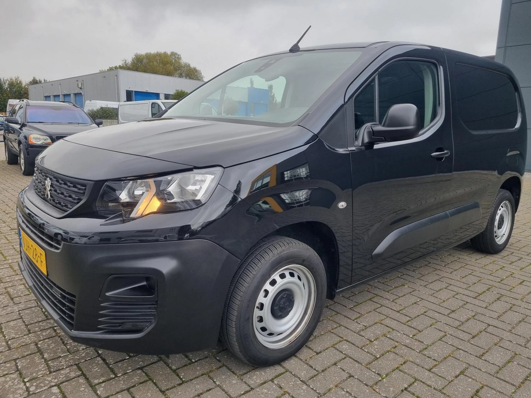 Hoofdafbeelding Peugeot Partner