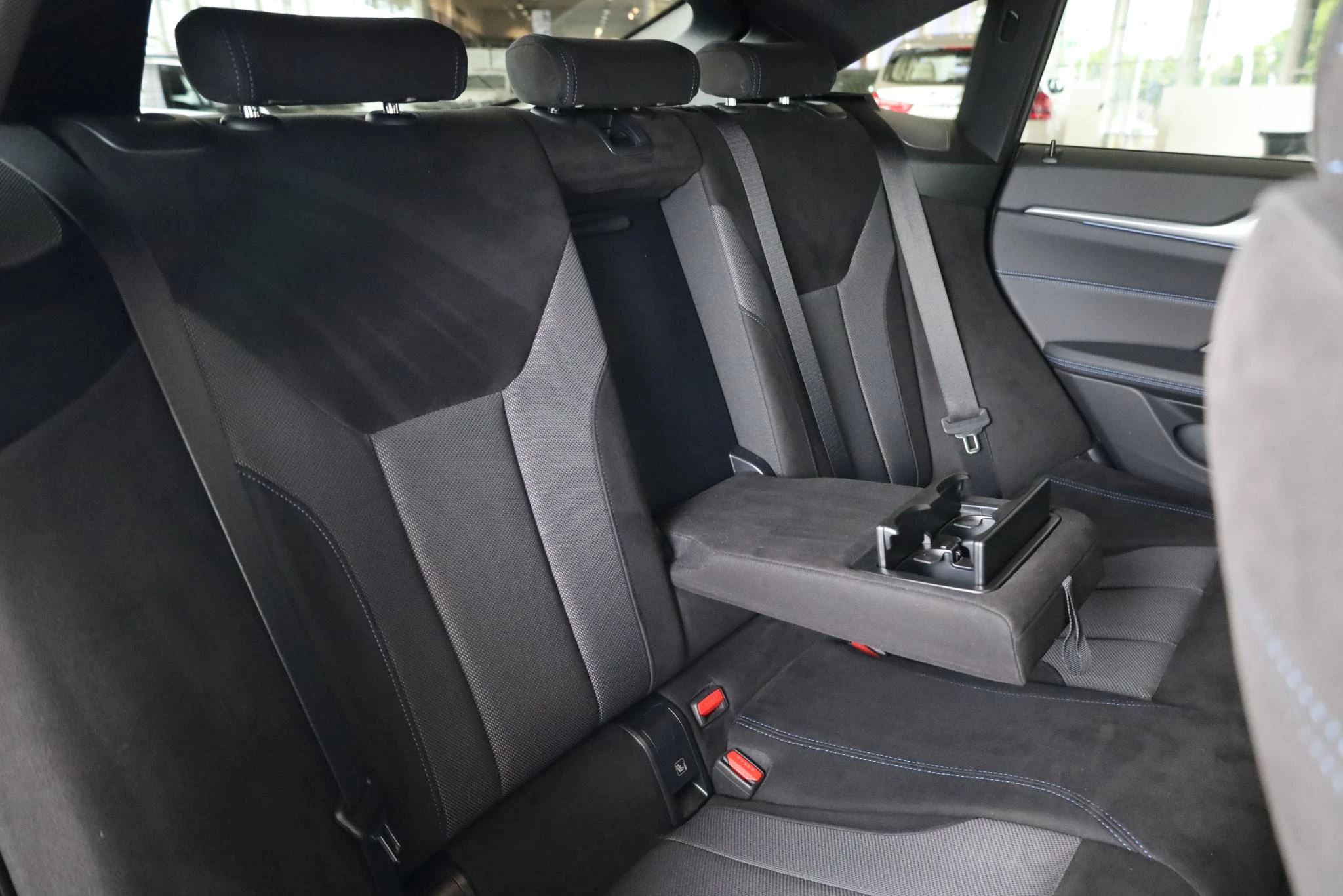 Hoofdafbeelding BMW i4