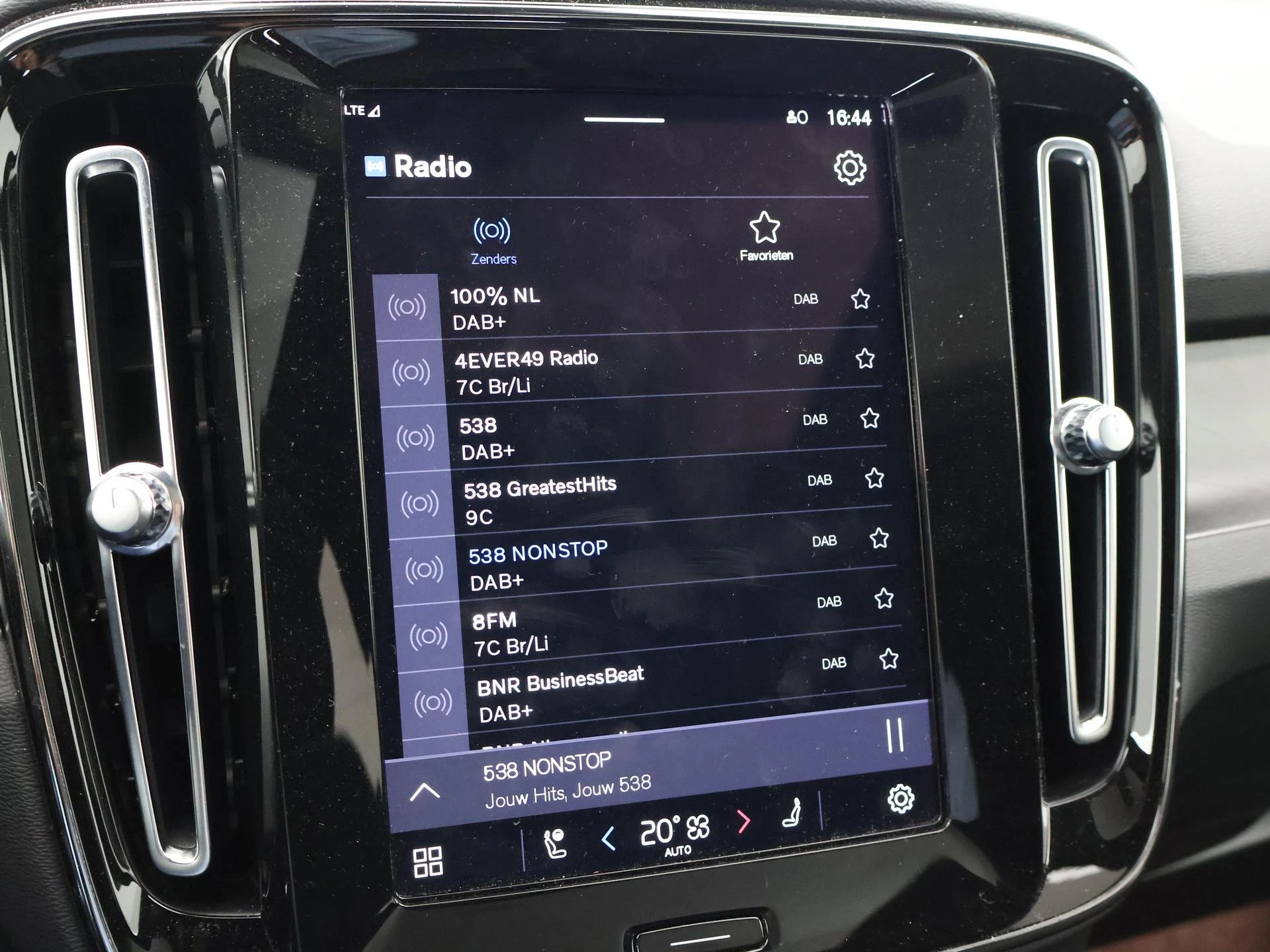 Hoofdafbeelding Volvo C40