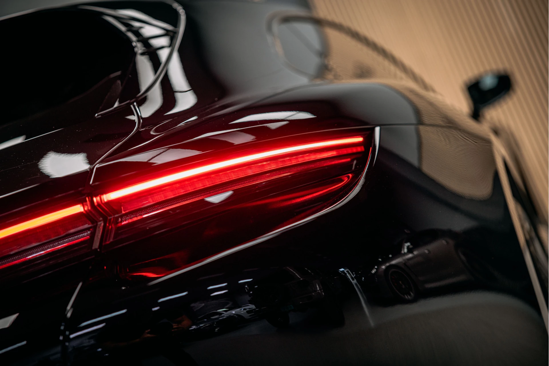 Hoofdafbeelding Porsche Taycan