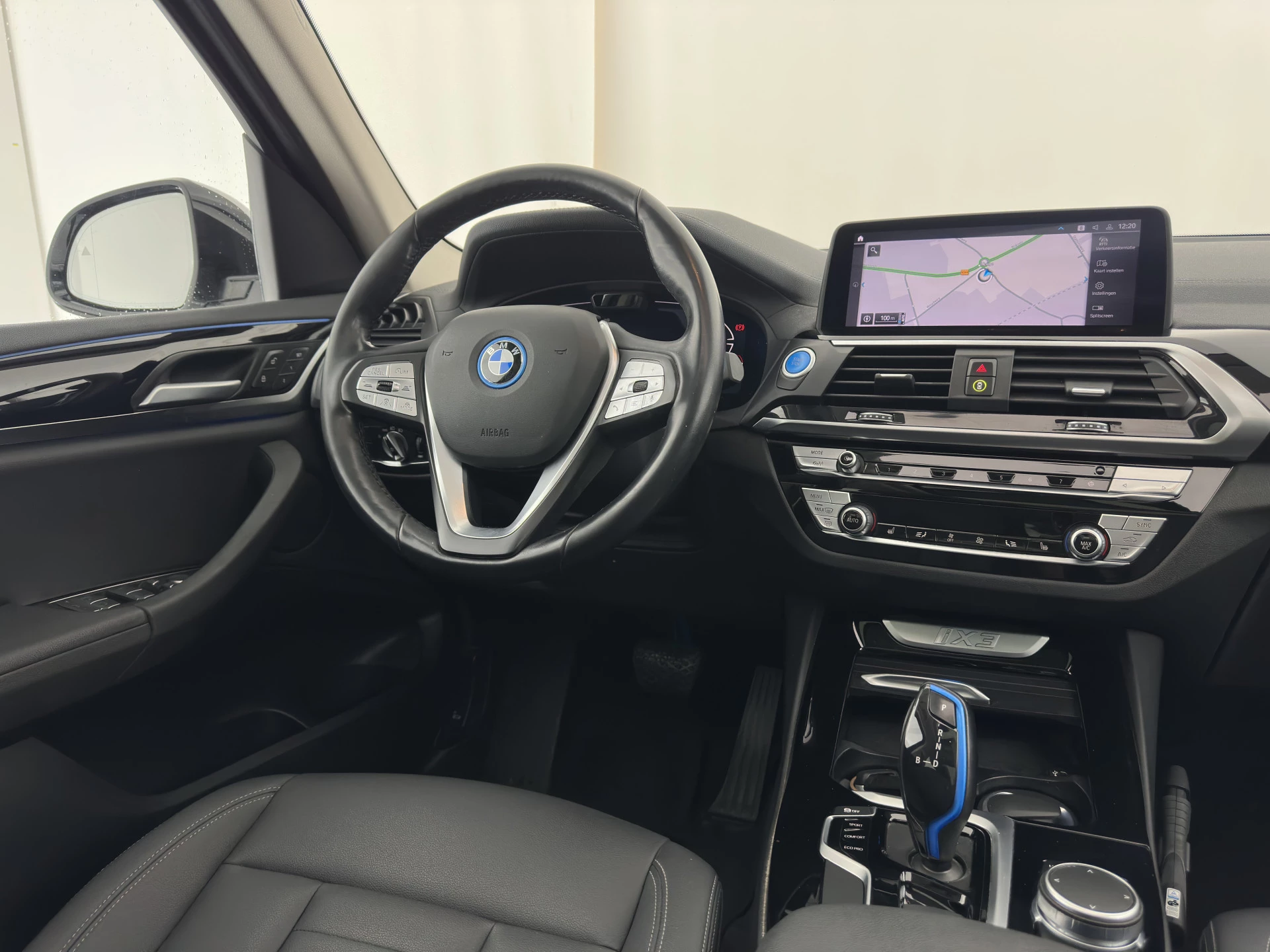 Hoofdafbeelding BMW iX3