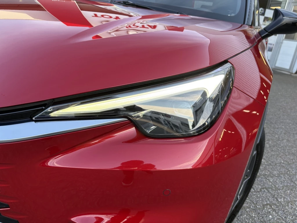 Hoofdafbeelding Lexus LBX