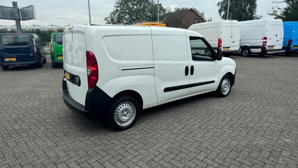 Hoofdafbeelding Opel Combo