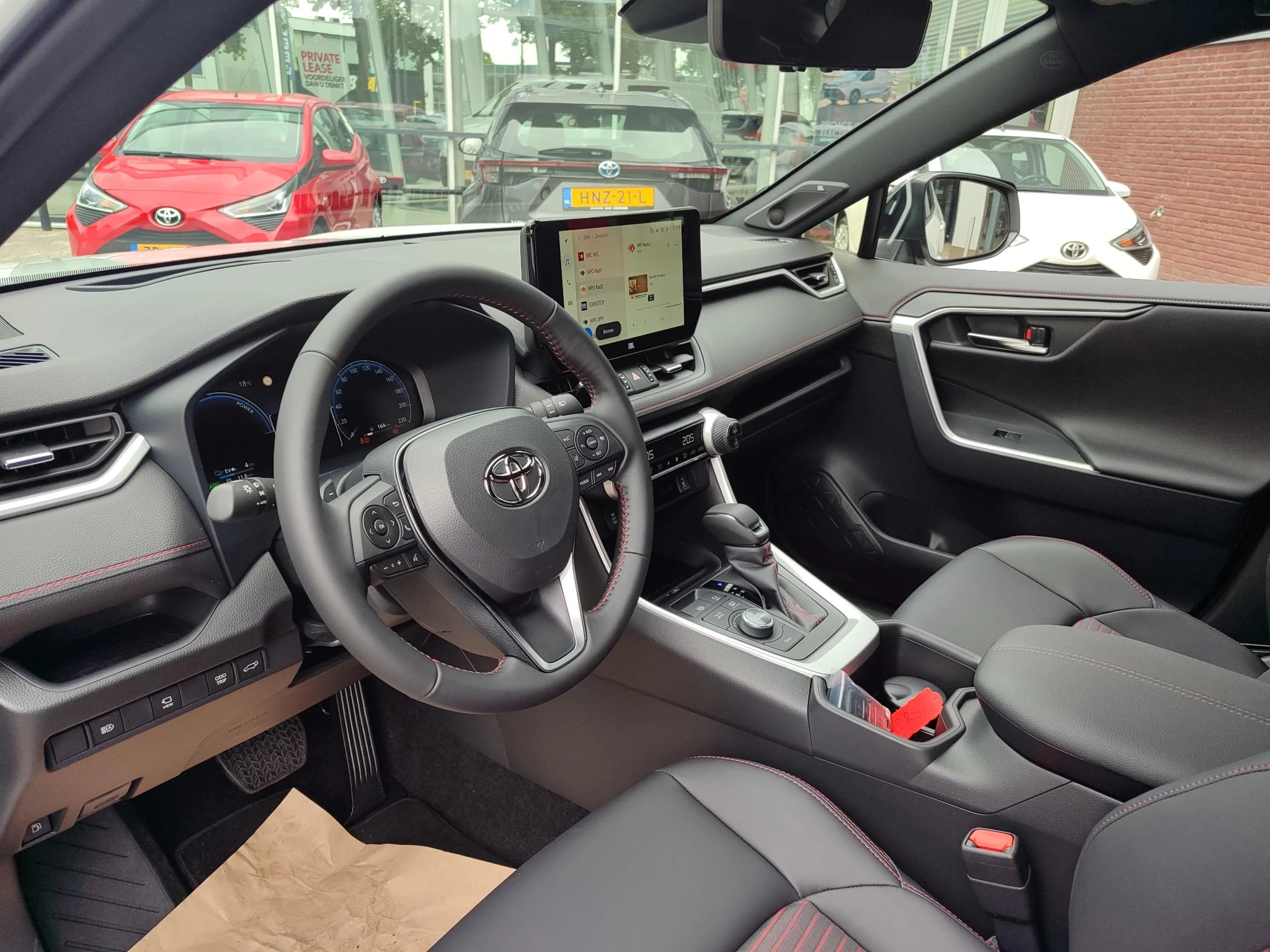 Hoofdafbeelding Toyota RAV4