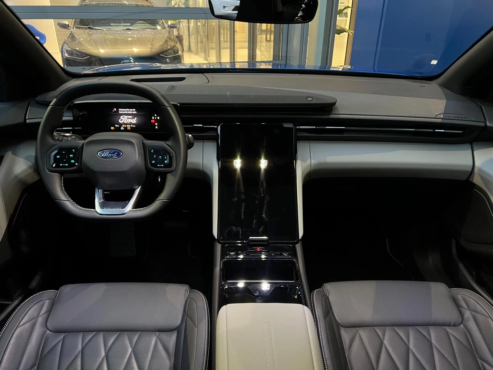 Hoofdafbeelding Ford Explorer