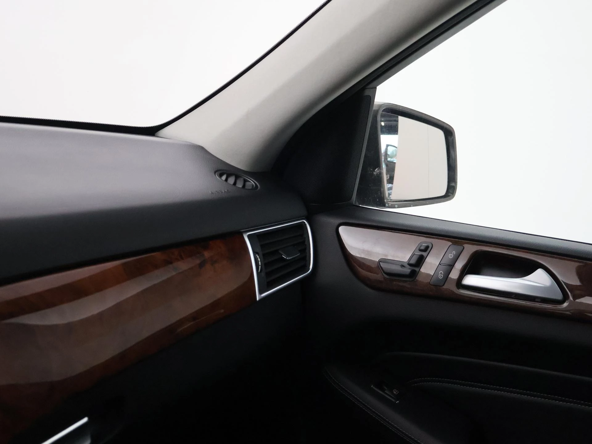 Hoofdafbeelding Mercedes-Benz M-Klasse