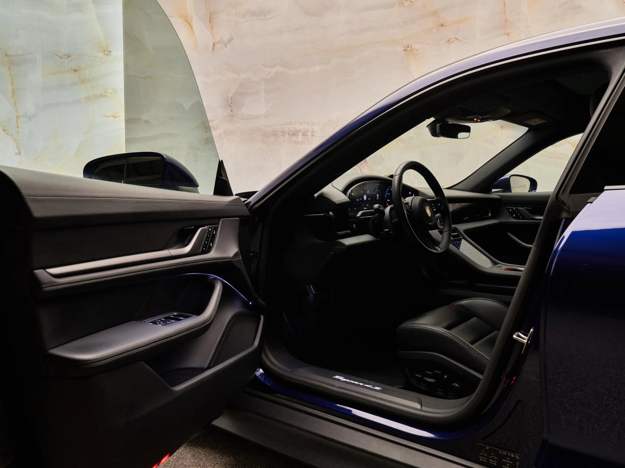 Hoofdafbeelding Porsche Taycan