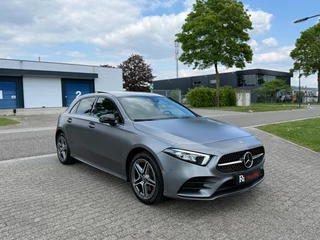 Hoofdafbeelding Mercedes-Benz 200-serie Mercedes-Benz 200-serie 250 250e AMG Matgrijs Distronic Plus