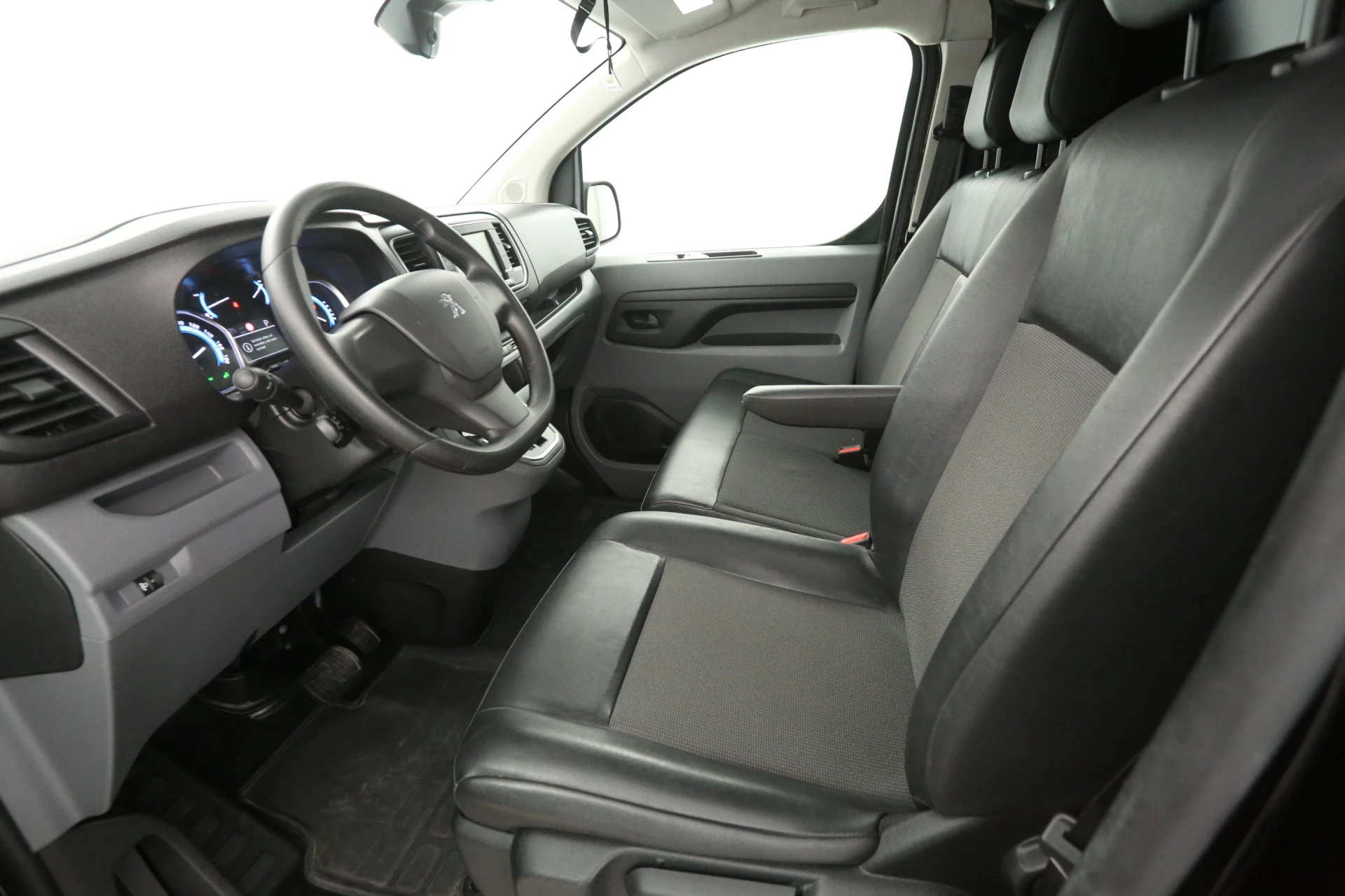 Hoofdafbeelding Peugeot e-Expert