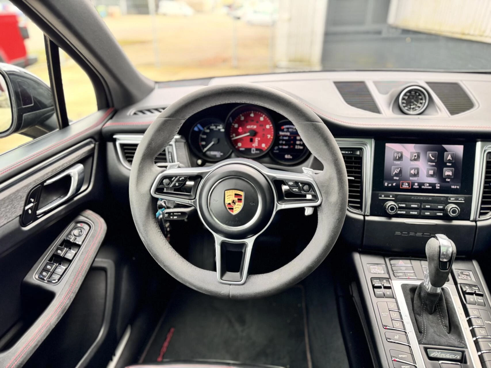 Hoofdafbeelding Porsche Macan