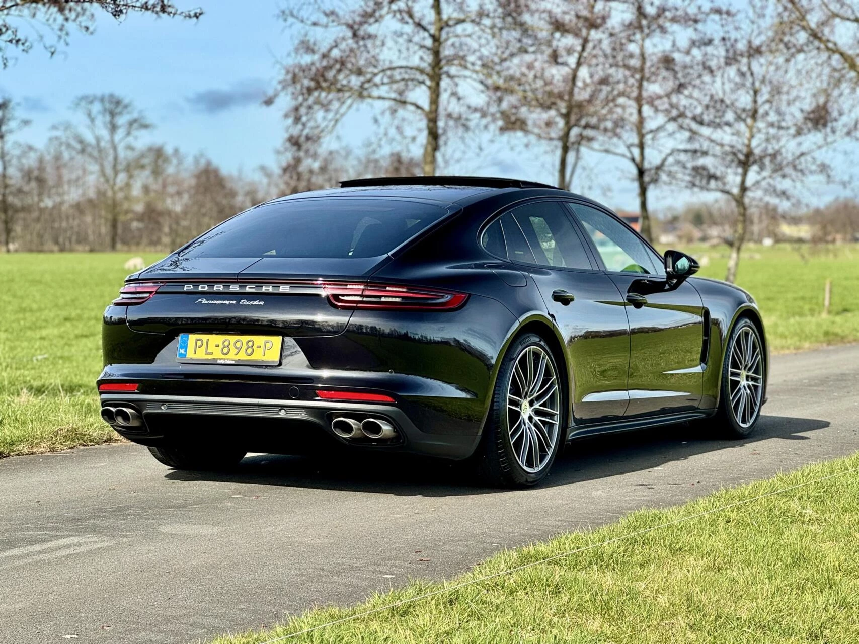 Hoofdafbeelding Porsche Panamera
