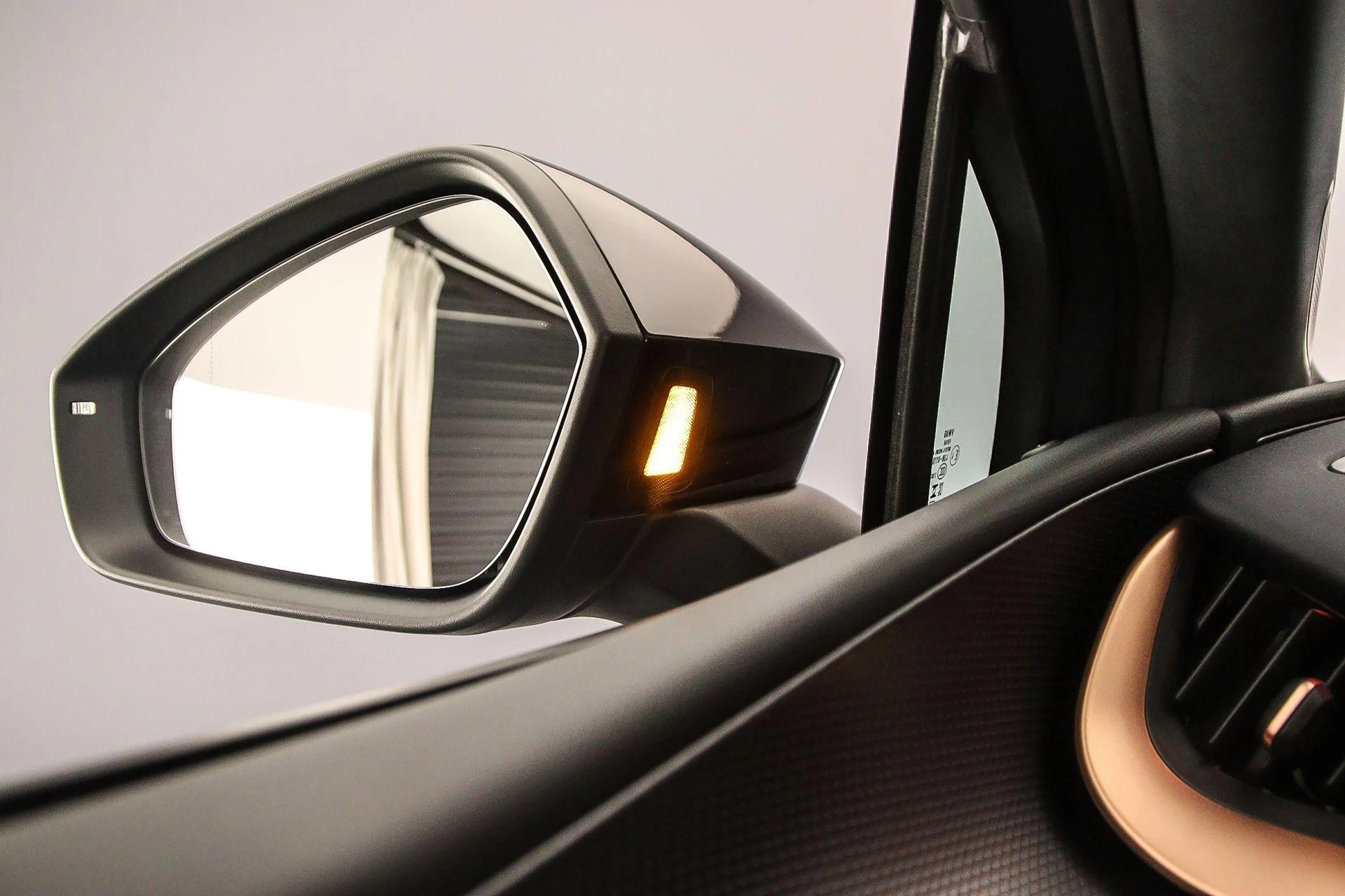 Hoofdafbeelding CUPRA Tavascan