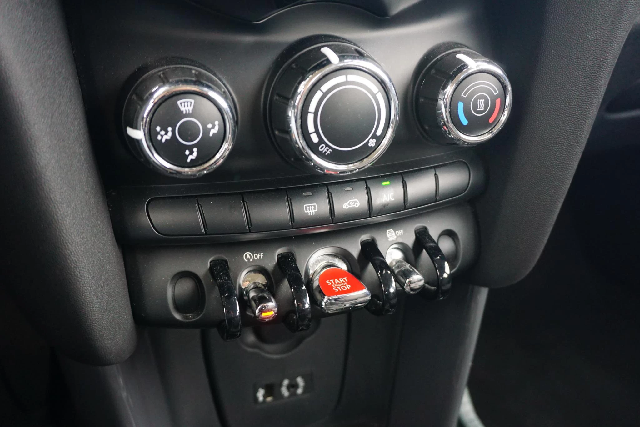Hoofdafbeelding MINI 5-deurs