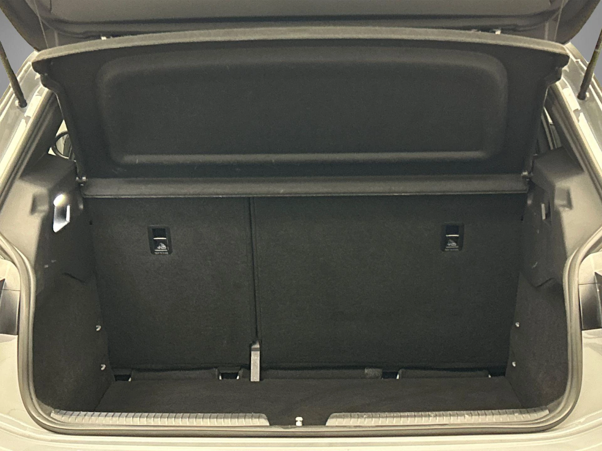 Hoofdafbeelding CUPRA Born