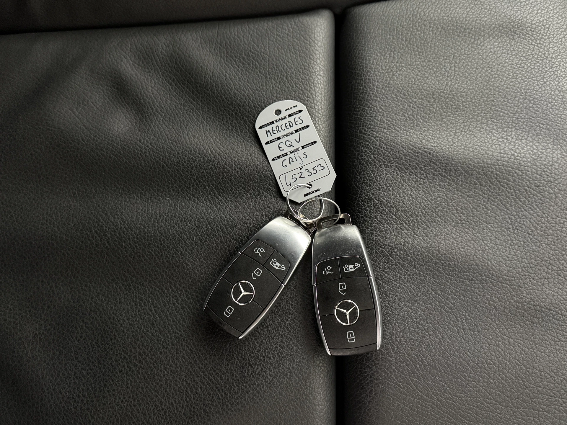 Hoofdafbeelding Mercedes-Benz EQV