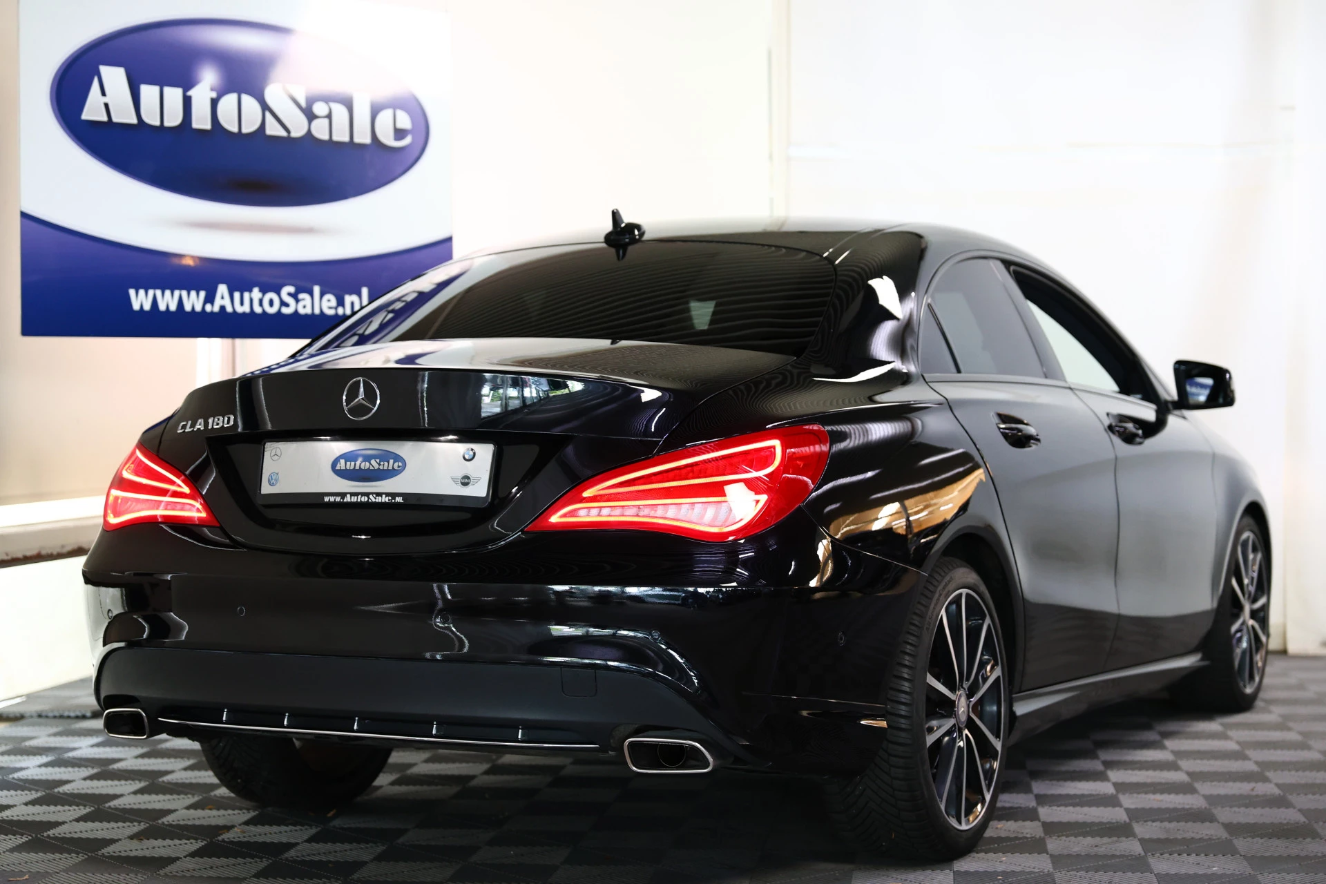 Hoofdafbeelding Mercedes-Benz CLA