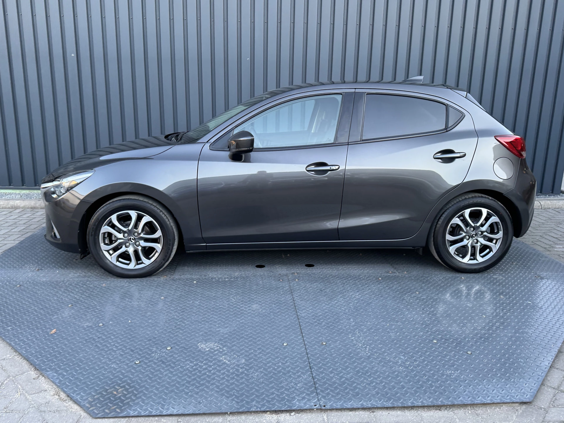 Hoofdafbeelding Mazda 2
