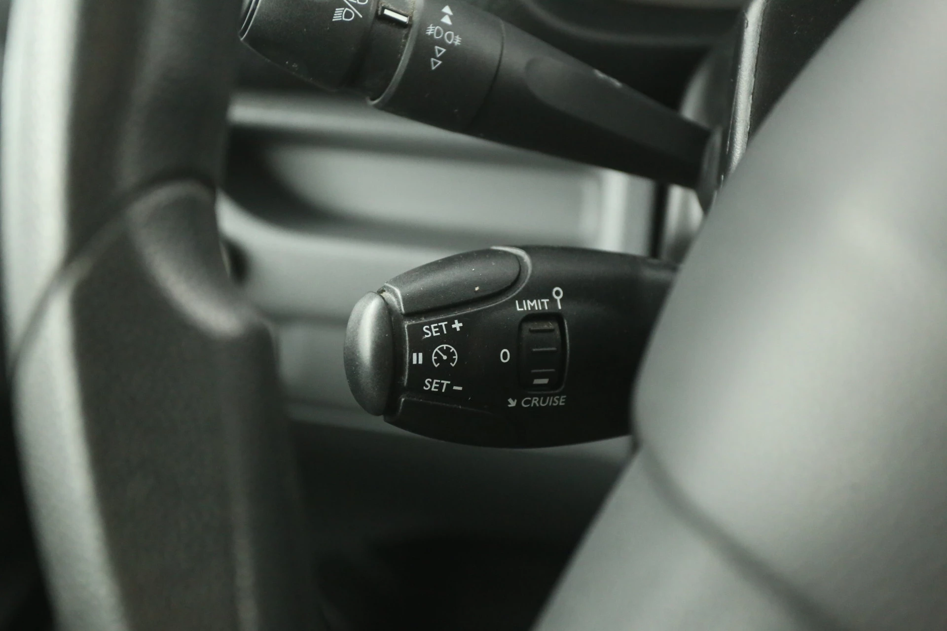 Hoofdafbeelding Peugeot e-Expert