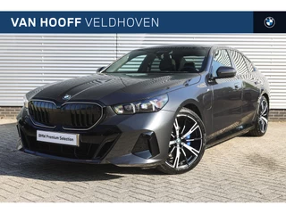 BMW 5 Serie 530e M Sport Automaat / Panoramadak / Trekhaak / Adaptieve LED / Parking Assistant Plus / Stoelventilatie / Comfort Access