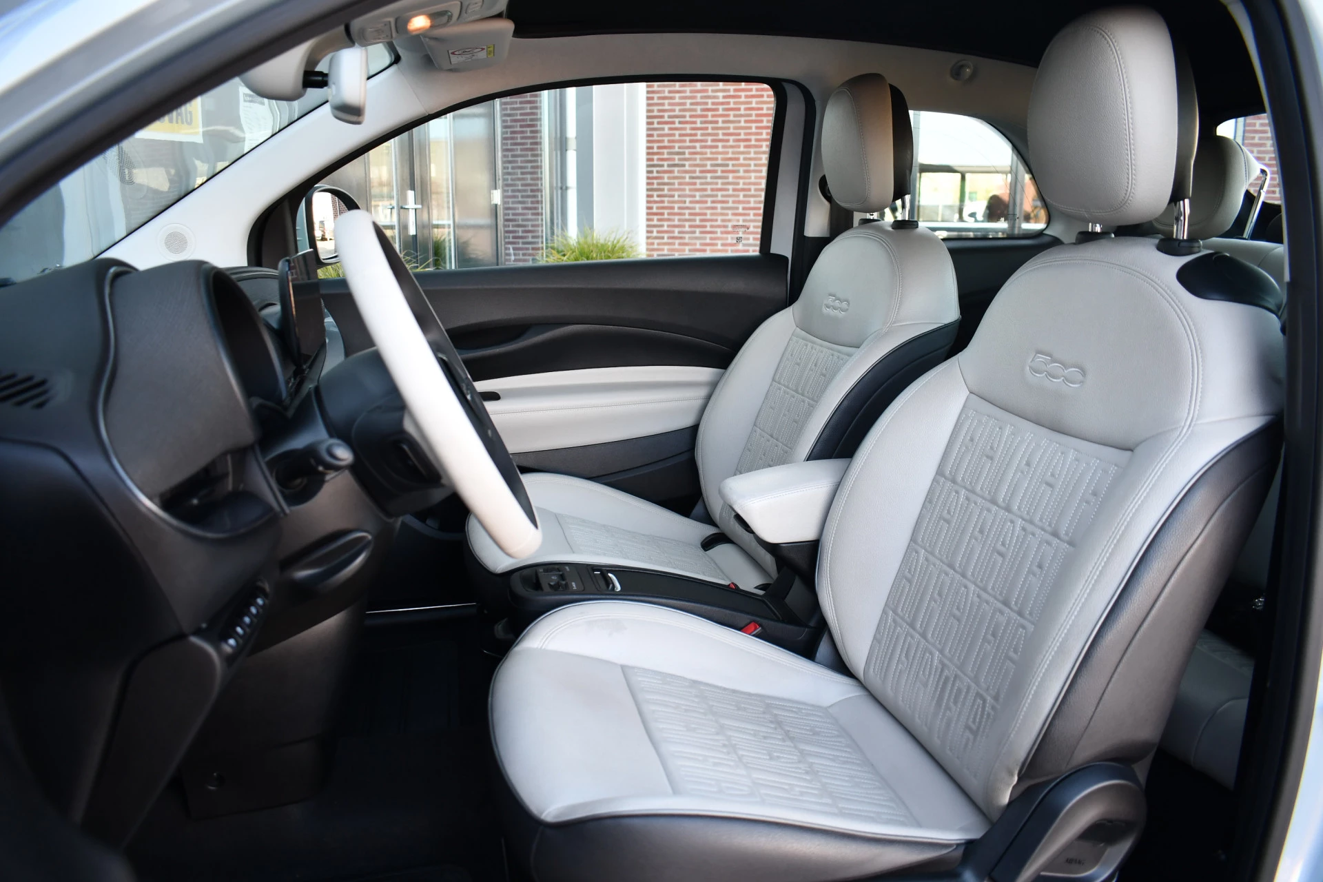 Hoofdafbeelding Fiat 500C