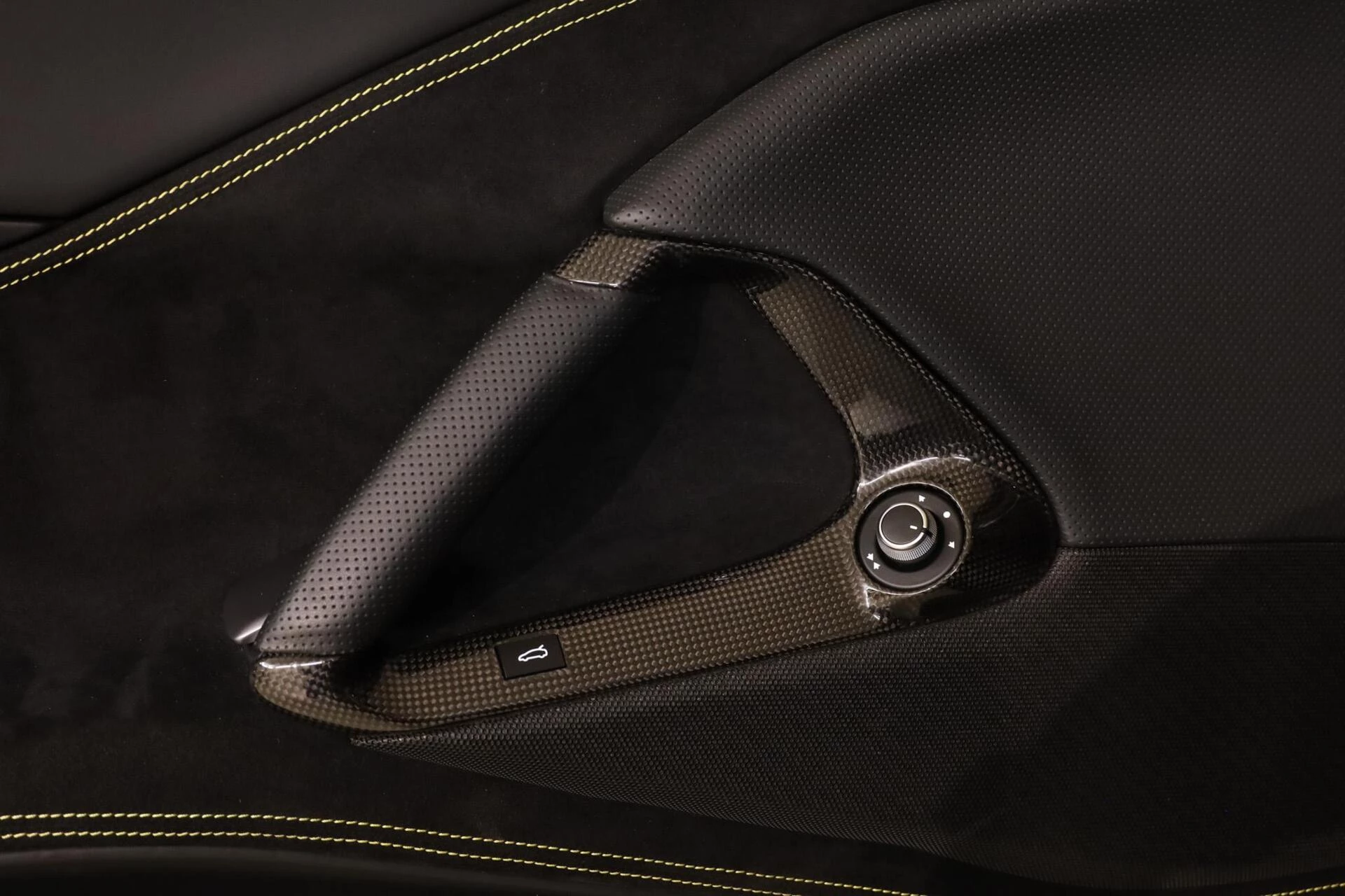 Hoofdafbeelding Ferrari 812 GTS