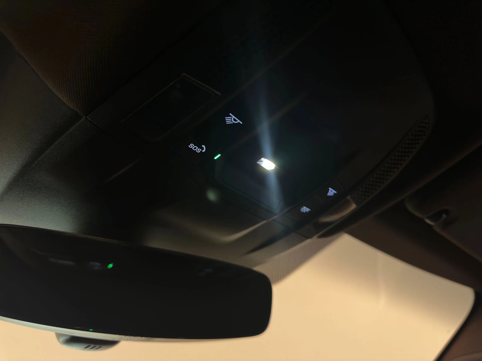 Hoofdafbeelding Porsche Taycan