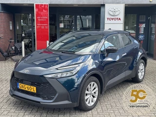 Toyota C-HR 1.8 HYBRID 140 4S-BANDEN CAMERA APPLE/ANDROID BLIND-SPOT AD-CRUISE 17'' LM-VELGEN NL-AUTO CLIMA BLUETOOTH