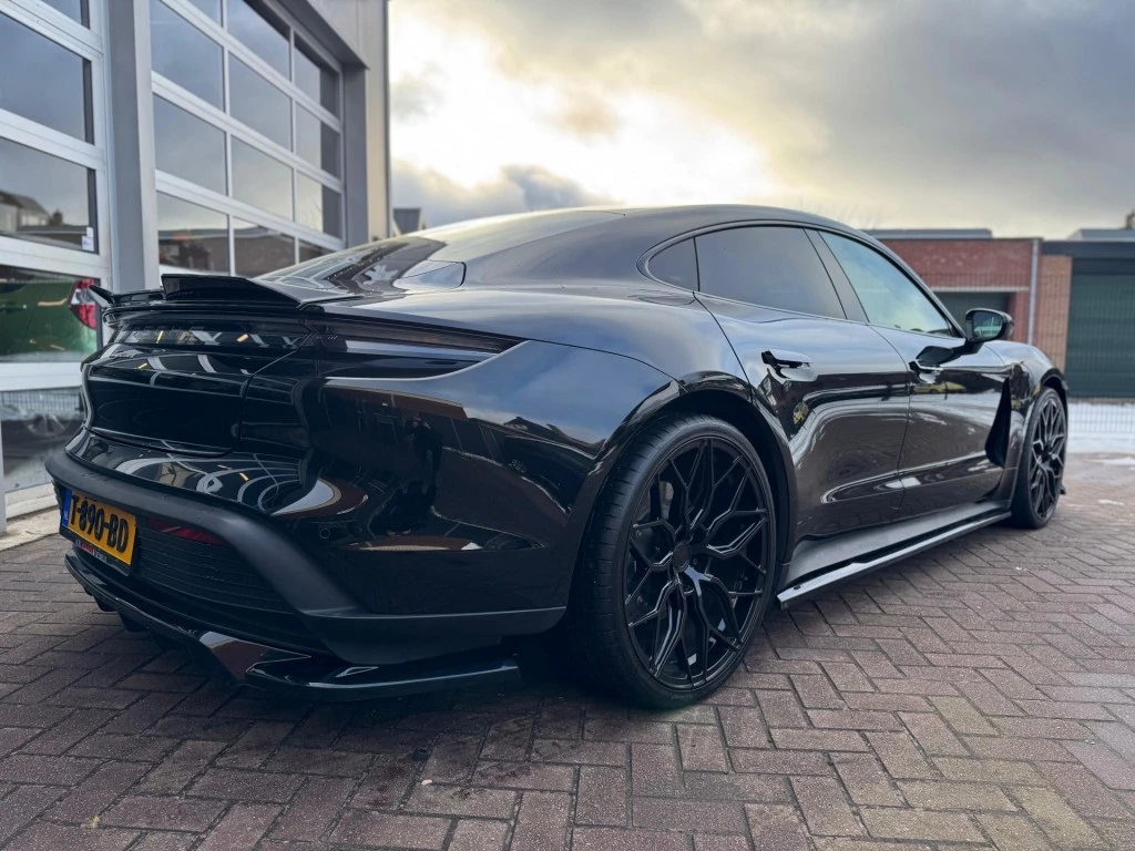 Hoofdafbeelding Porsche Taycan