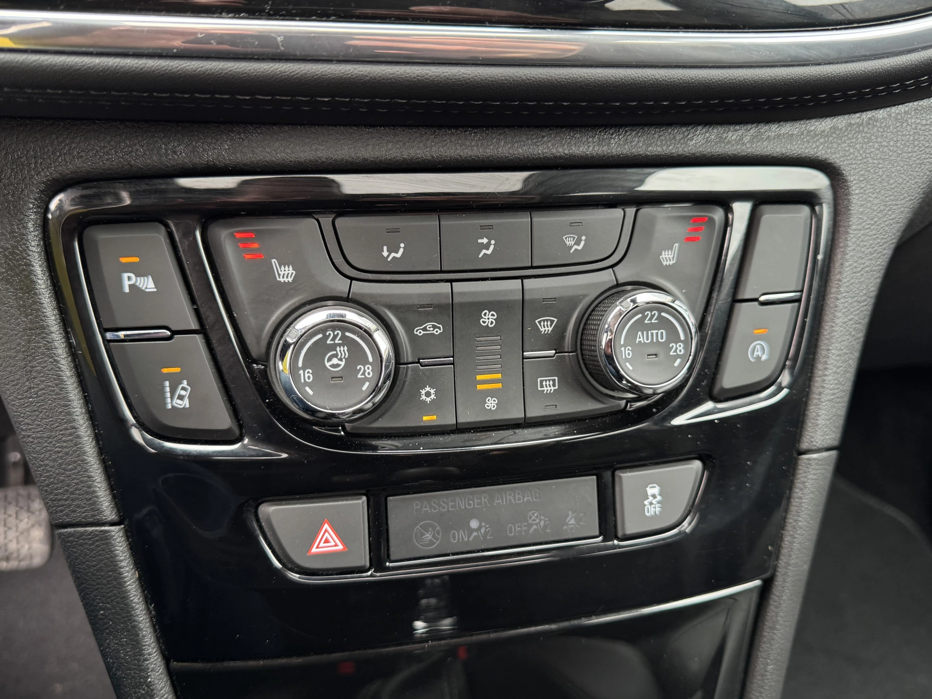 Hoofdafbeelding Opel Mokka X