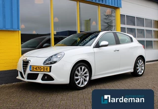 Hoofdafbeelding Alfa Romeo Giulietta Alfa Romeo Giulietta 1.4 T Distinctive Panorama Bose