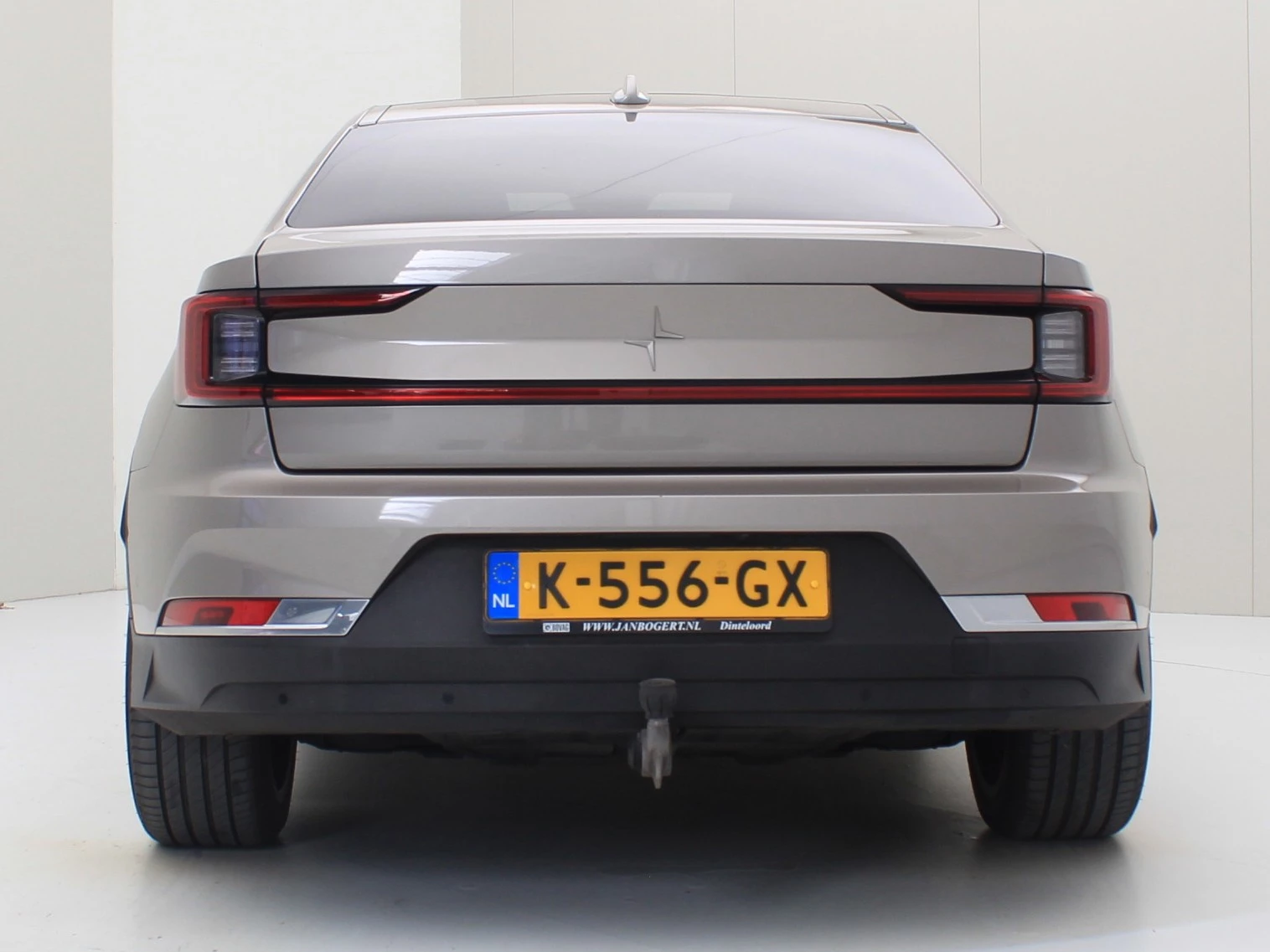 Hoofdafbeelding Polestar 2
