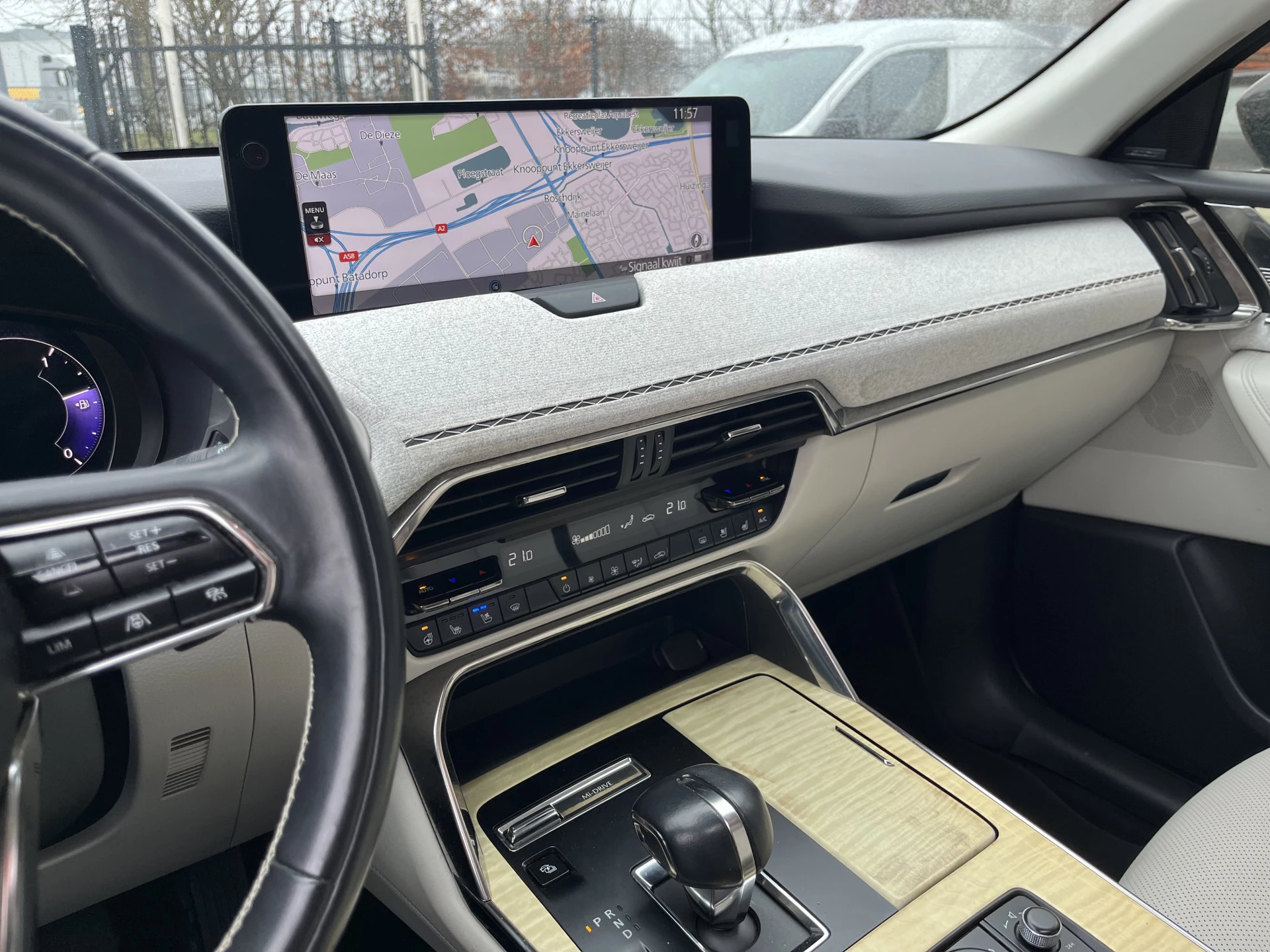 Hoofdafbeelding Mazda CX-60